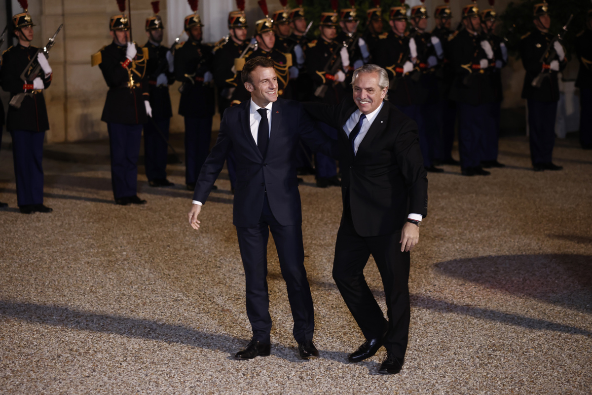 Macron agradeció a Fernández su papel mediador en la crisis venezolana