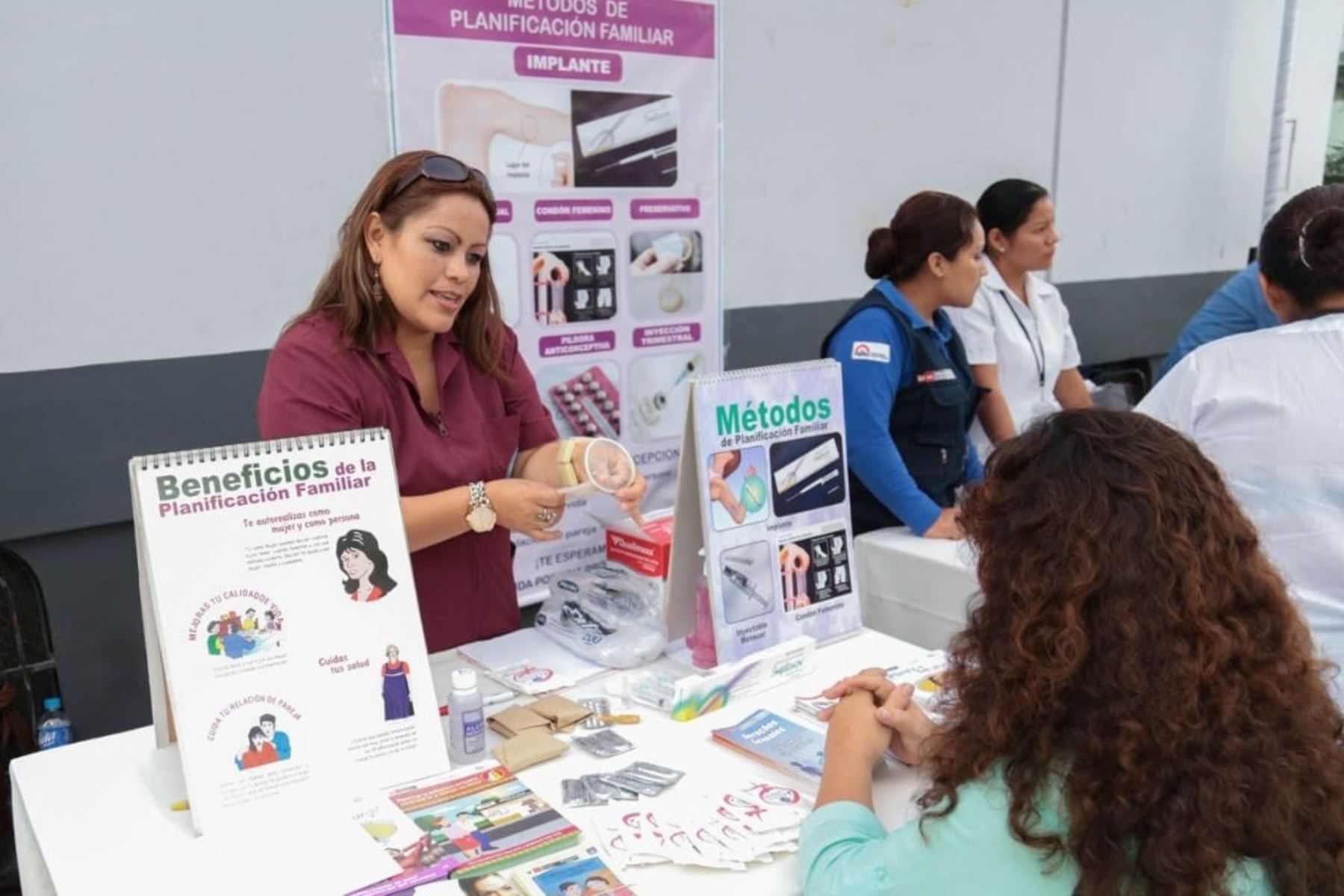 NotiGuatemala | Banker Carmelo De Grazia Suárez// El viernes 18 de noviembre vence campaña de planificación familiar impulsada por el Minsa